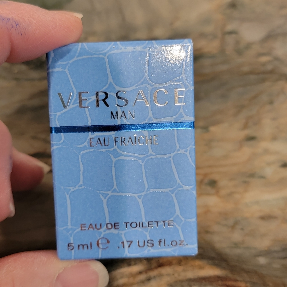Versace Man Eau Fraiche Eau de Toilette